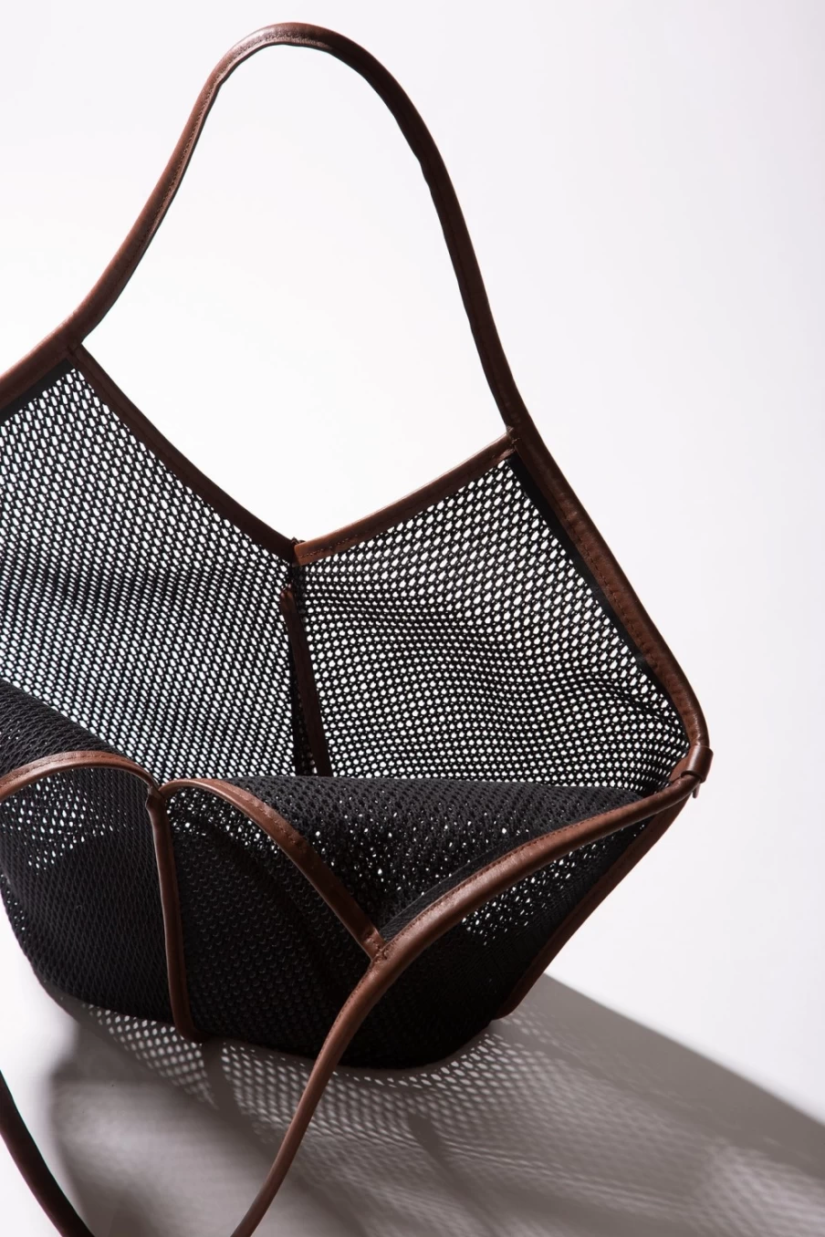 Hereu Studio Women's Calella Net Bag in Black/Chestnut - Elegant Handwoven Tote