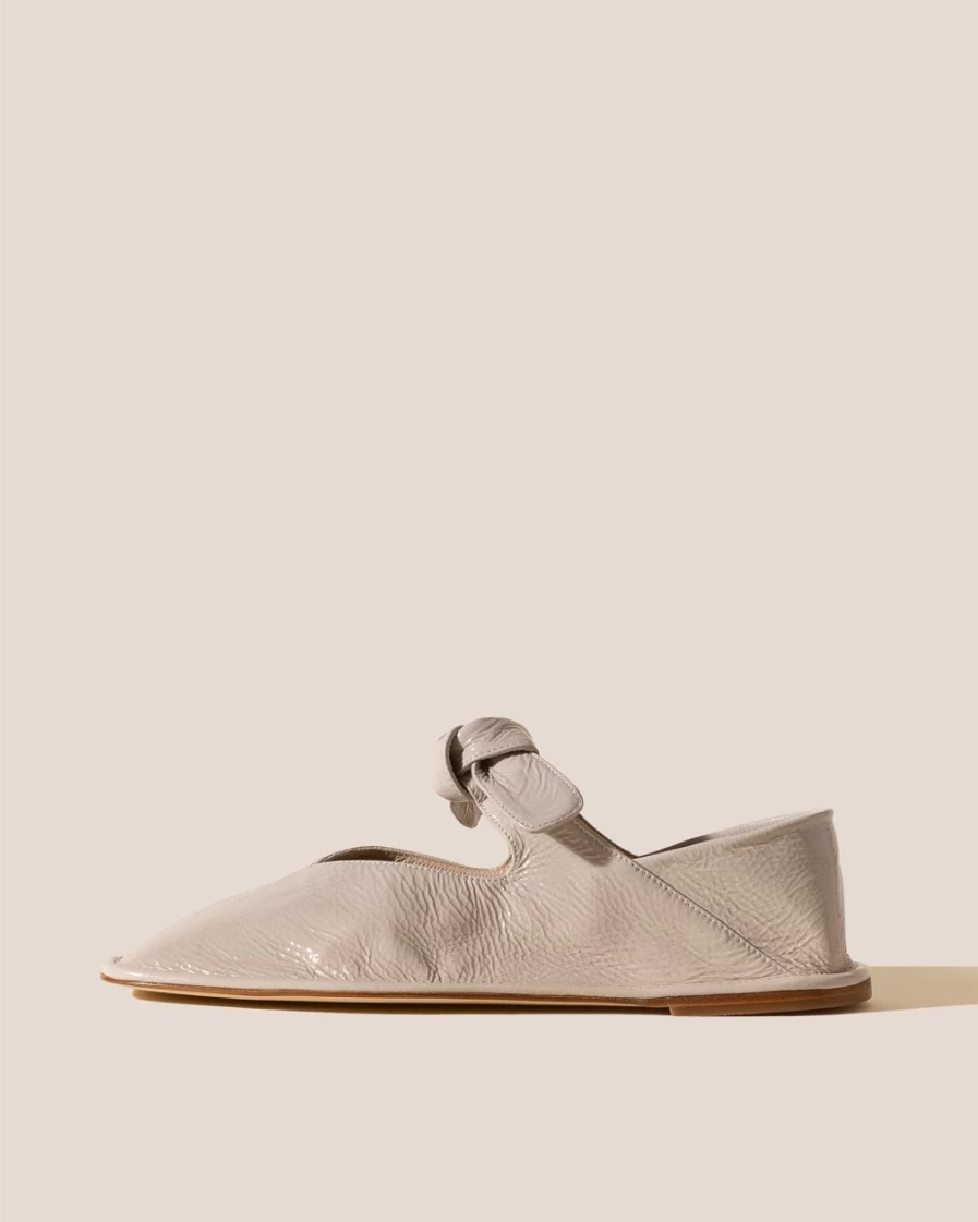 Hereu Studio Women's Llasada Crinkled Glossy Leather Shoes in Cream