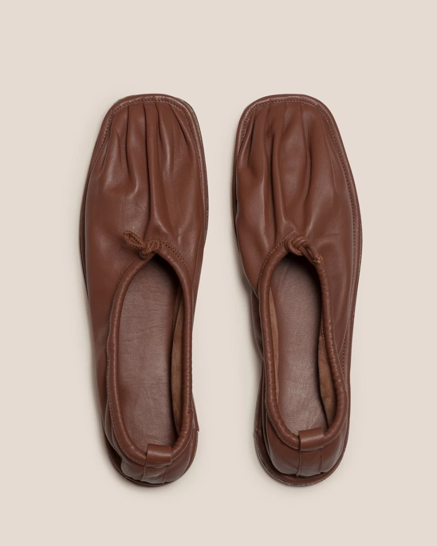 Hereu Studio Women's Chestnut Puntera - Elegant Leather Loafers for Women