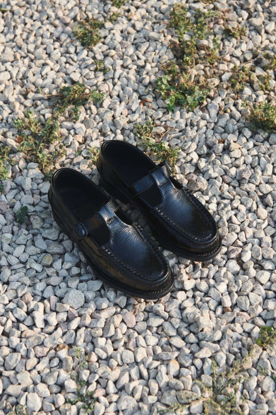 Hereu Studio Men's Alber Crinkled Glossy Leather Shoes in Black