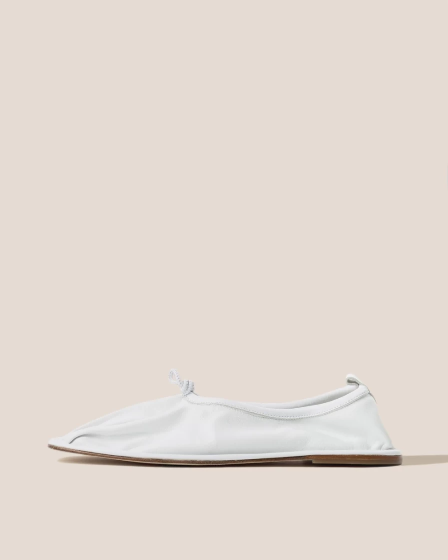 Hereu Studio Women's White Puntera - Elegant Spanish Leather Loafers