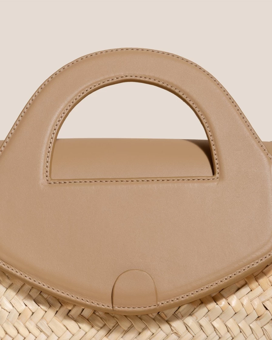 Hereu Studio Women's Beige Alqueria Handbag - Elegant & Stylish Design